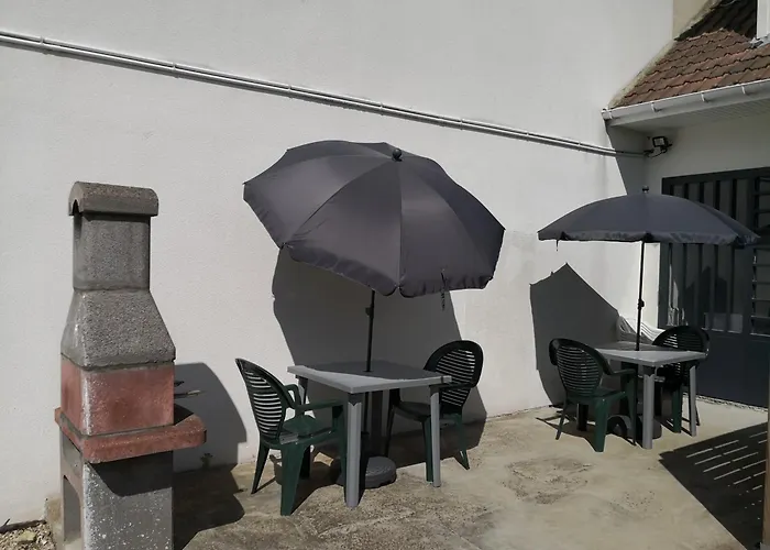 60m2 A 300m De La - 4-6 Pers - Linge Compris - Wifi Gratuit *